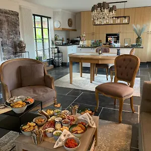 Guestsuite Sir Joachim Brügge