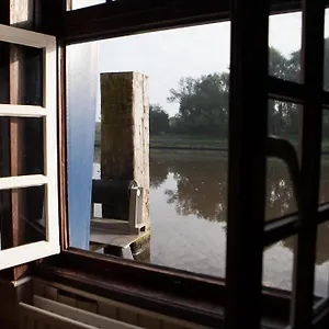 Boat De Barge Brugge